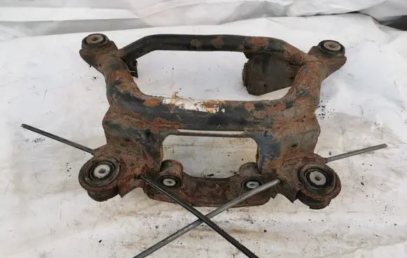 Rear axle beam