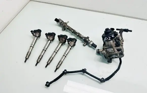 Volkswagen PASSAT B8 Fuel injection system set 0445010537 04L130755D 04L130277AC