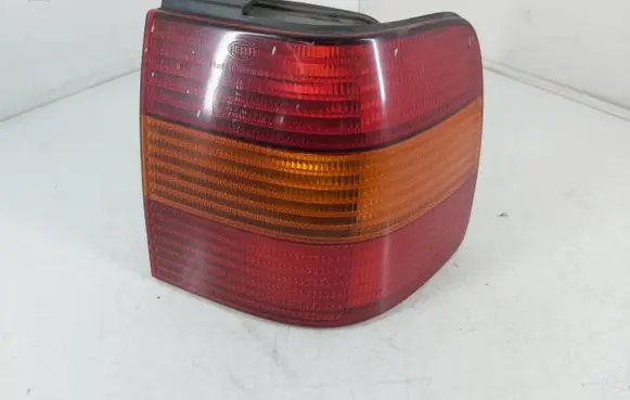 Volkswagen PASSAT B4 Rear/tail lights 3A5945112