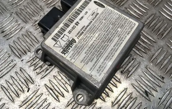 Ford Mondeo Mk III Airbag control unit/module 4S7T14B056AB CD132 603951000