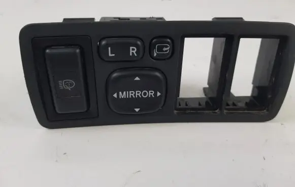 Toyota Avensis T250 Wing mirror switch 183575
