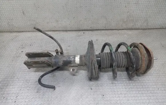 Front shock absorber with coil spring