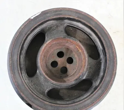 Mitsubishi Space Wagon Crankshaft pulley 8602800