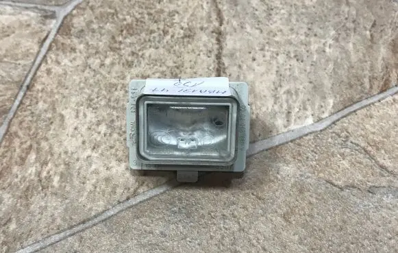 Mercedes-Benz E W212 Number plate light A0999067000