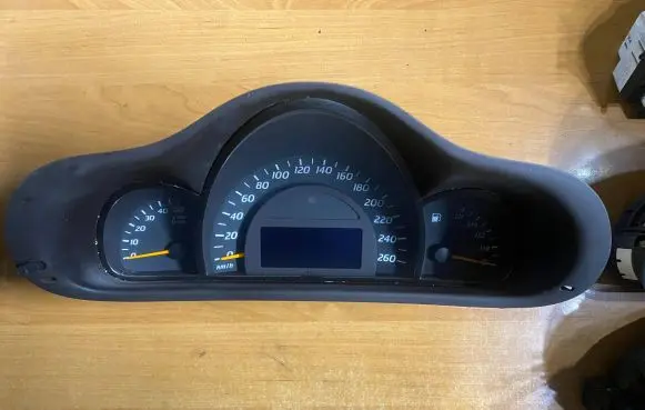 Mercedes-Benz C W203 Speedometer (instrument cluster) A2035401947 87001439