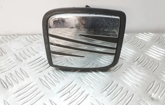Seat Leon (1M) Tailgate/trunk/boot exterior handle 1M6827565F