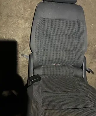 Volkswagen Touran I Rear seat 