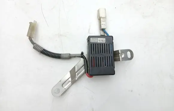 Lexus IS 220D-250-350 Aerial antenna filter 05370673J