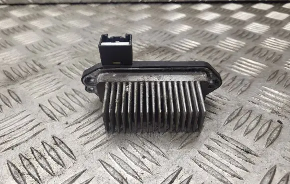 Heater blower motor/fan resistor