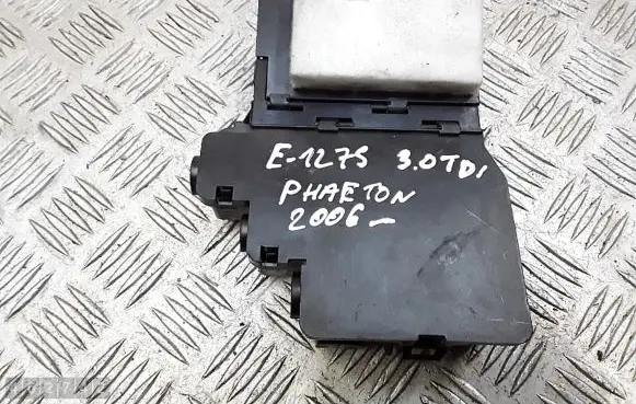 Volkswagen Phaeton Fuse module 3d0937576a