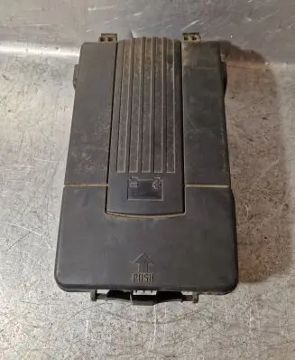 Audi A3 S3 8P Battery box tray cover/lid 1K0915443C