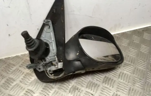 Peugeot 206 Manual wing mirror E11015816 MRPGD095SGC