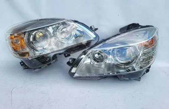Mercedes-Benz C W204 Headlights/headlamps set A2048202961 A2048203061 0382030