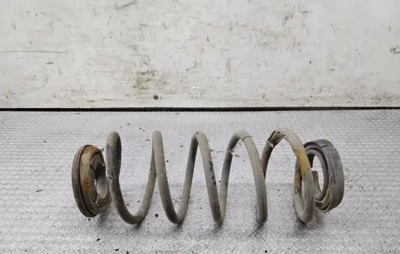 Mitsubishi Colt Rear coil spring