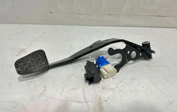 Ford Fiesta Brake pedal 