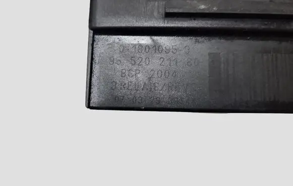 Peugeot 308 Glow plug pre-heat relay 87635E