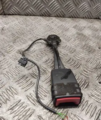 Audi A4 S4 B8 8K Front seatbelt buckle 8k0857755d