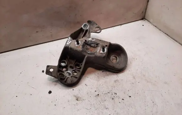 Audi A4 S4 B6 8E 8H Engine mounting bracket 8E0199351C