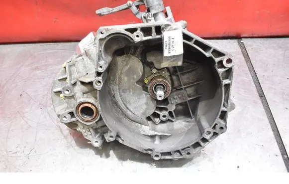 Opel Zafira B Manual 6 speed gearbox 55194293