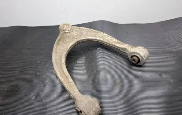 Lexus GS 250 350 300H 450H Front lower control arm/wishbone 