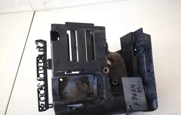Skoda Octavia Mk2 (1Z) Fuse box cover 1k0907361b