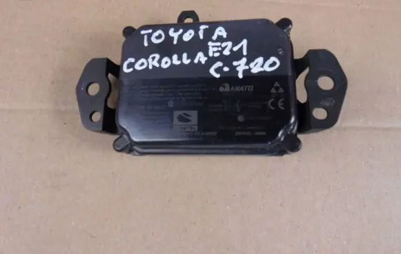 Toyota RAV 4 (XA50) Distronic sensor radar 8821033120