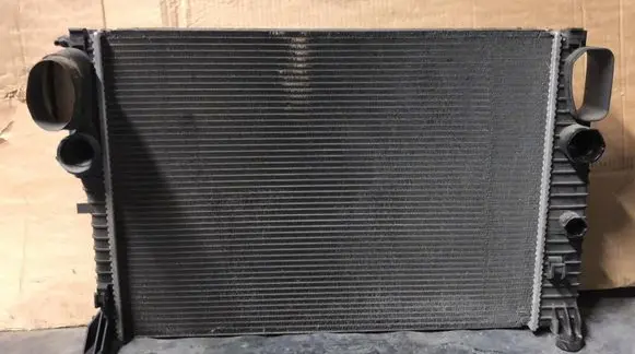 Mercedes-Benz E W211 Coolant radiator A2115003402