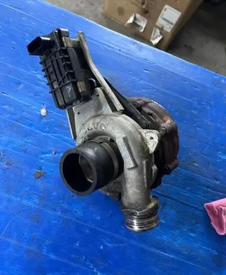 Volvo XC90 Turbo 30757080