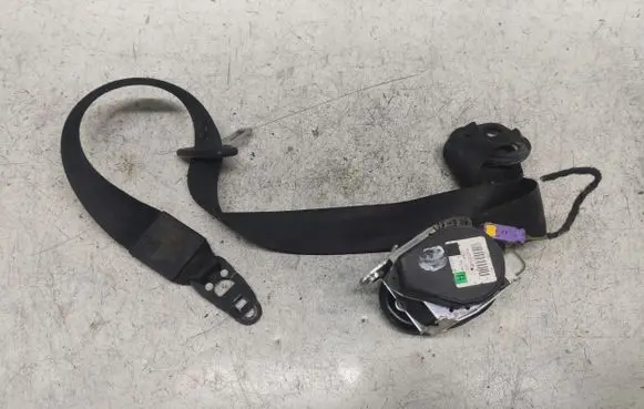 Audi A6 S6 C6 4F Front seatbelt