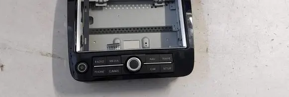 Volkswagen Touareg II Radio/GPS head unit trim 7P6919603