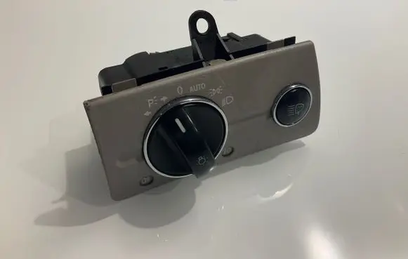 Mercedes-Benz E W211 Light switch 2115450104 04056003 7217Q04