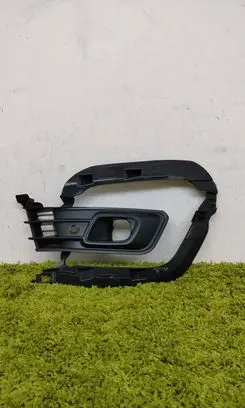 Renault Captur II Front fog light trim/grill 269110682R