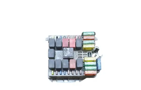 Iveco Daily 35 - 40.10 Fuse module 69501171