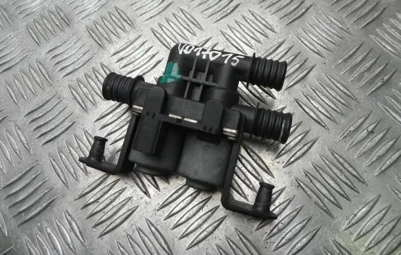 BMW X5 E53 Turbo solenoid valve 6906652 VD17015
