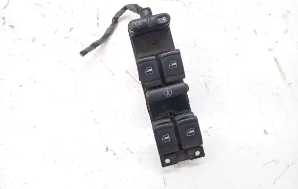 Skoda Octavia Mk1 (1U) Quarter vent window switch 1J4959857A