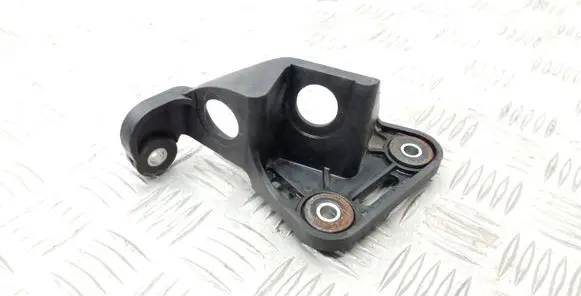 Volkswagen PASSAT B6 Gear shift cable bracket 1K0711789J