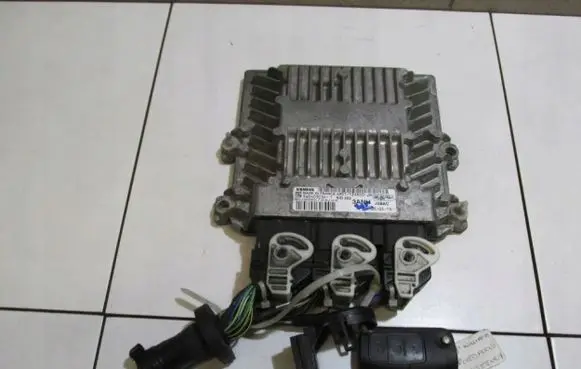 Ford Focus Wing mirror control module 4M5112A650JH