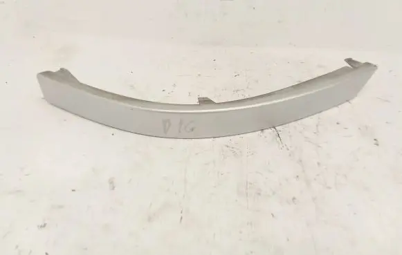 BMW 7 E65 E66 Rear/tail light trim molding 7155446