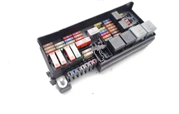 Mercedes-Benz ML W164 Fuse module A1646402372 YAP27237