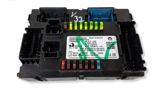 Jeep Compass Fuse module P68409791AE 28665067