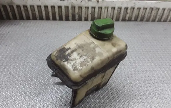 Audi A8 S8 D2 4D Power steering fluid tank/reservoir 4A0422373A