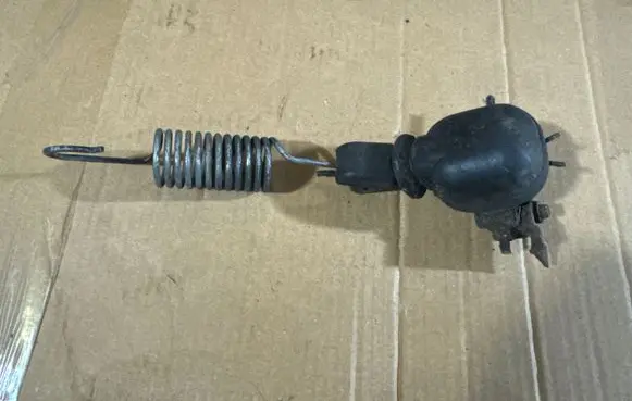 Mitsubishi Pajero Pinin Brake power pressure regulator