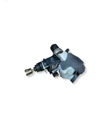 Mercedes-Benz E W211 Master brake cylinder A0004300312 0204024