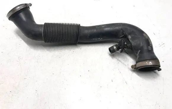 Intercooler hose/pipe