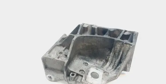 Volvo XC60 Engine mounting bracket 6G926P096