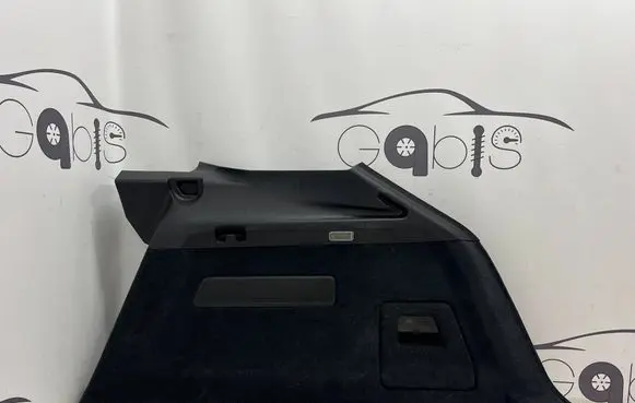 Porsche Cayenne (9Y0 9Y3) Trunk/boot lower side trim panel 9Y0867038D