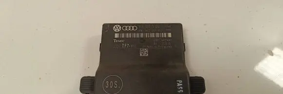Audi A3 S3 8P Gateway control module 1K0907530G 1K0907951