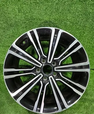 R18 alloy rim