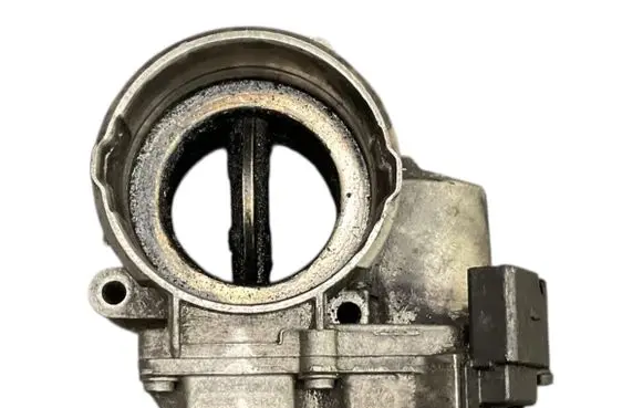 Volkswagen Golf V Throttle valve 03G128063V110 03G128063V