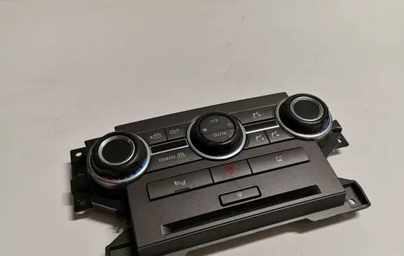 Land Rover Discovery 4 - LR4 Climate control unit AH2219E900KH